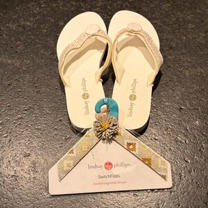 Lindsay Phillips White and Gold Flip Flops Switchflops Size 8
